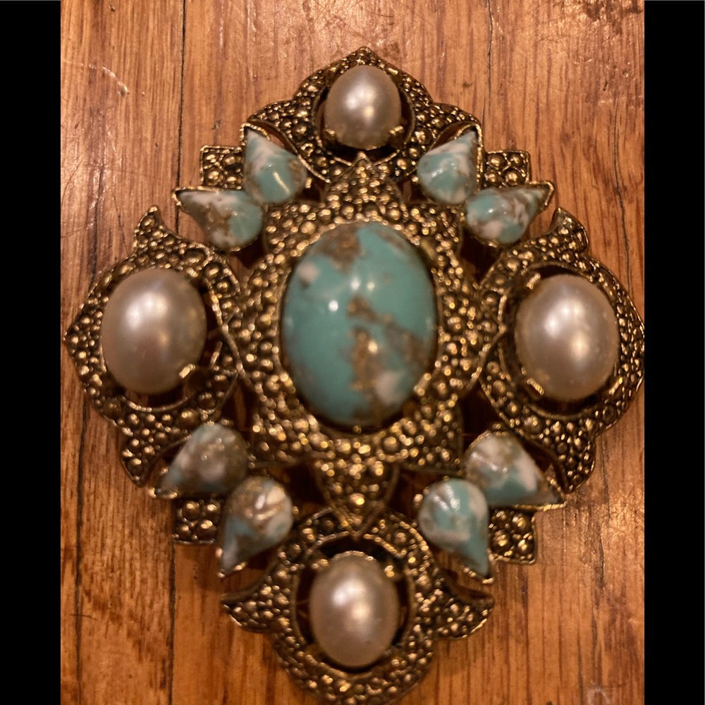 Vintage Sarah Coventry faux pearl broach pendant
